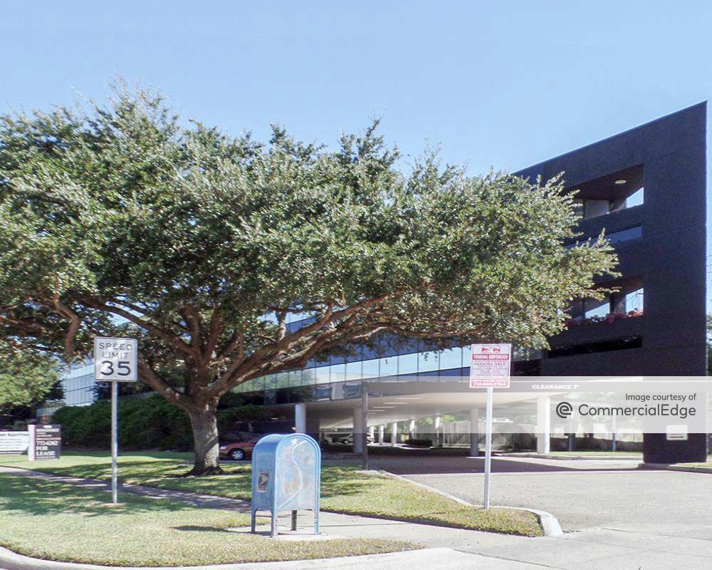 4545 4545 Street, Bellaire, TX Office Space